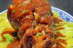 红烧肘子肉怎么做,香气四溢，肥而不腻的烹饪秘籍