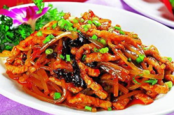 鱼香肉丝的家常做法,川味飘香，简单易学的经典川菜制作指南